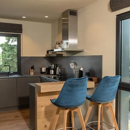 Apartment Heaven House Family