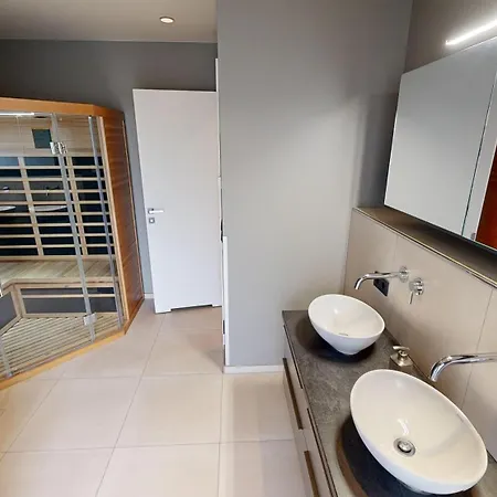 Apartment Heaven House Family