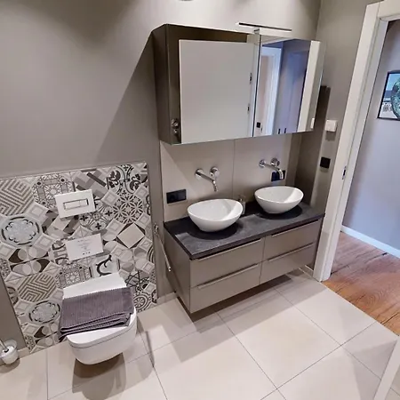 Apartment Heaven House Family *