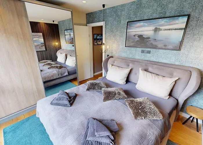 Heaven House Family * 蒂门多弗施特兰德